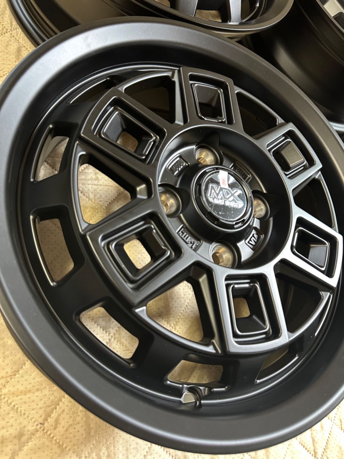 マッドクロス アイヴァー 14インチ 5.0j +35 100-4 マット