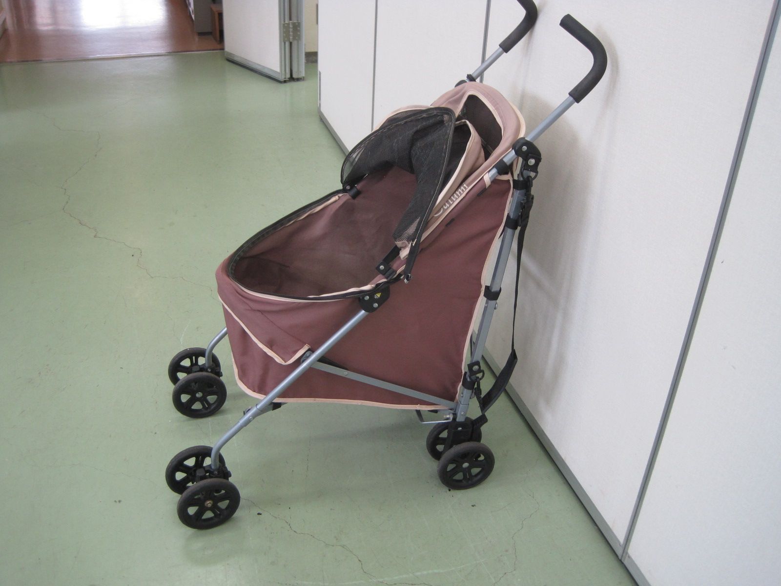 カート（R5-109 配送不可、現地引取のみ、リユース品）