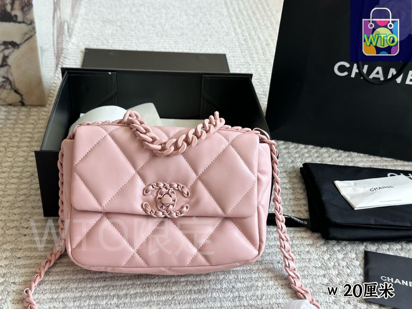 【上品スマート】CHANEL19 シンプルエレガンスで格上げアイテム 今日WTO】Chanel 19 Bag × 今日WTO Special Offer
