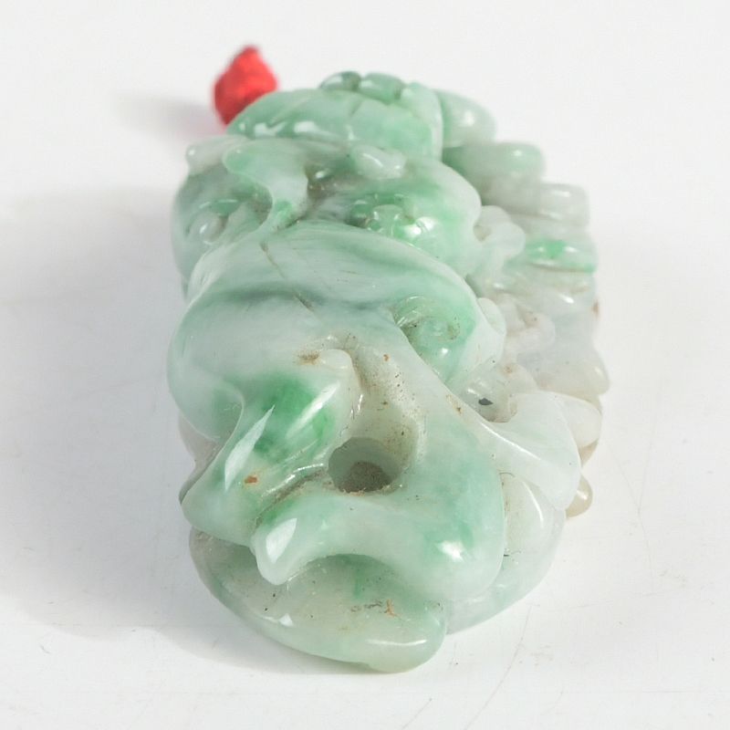 中国美術 翡翠 玉石 彫刻 獅子 中国 玉石翡翠玉彫刻 獅子 根付 鑑定書付 C S22 - メルカリ