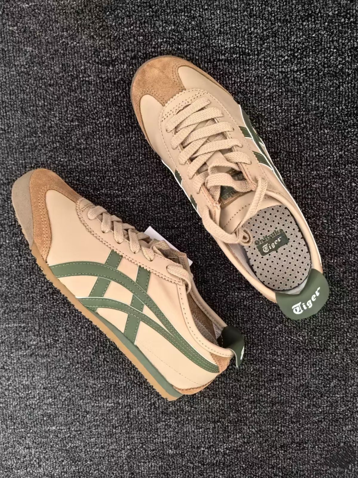Onitsuka Tigerオニツカタイガー MEXICO 66 ローカット