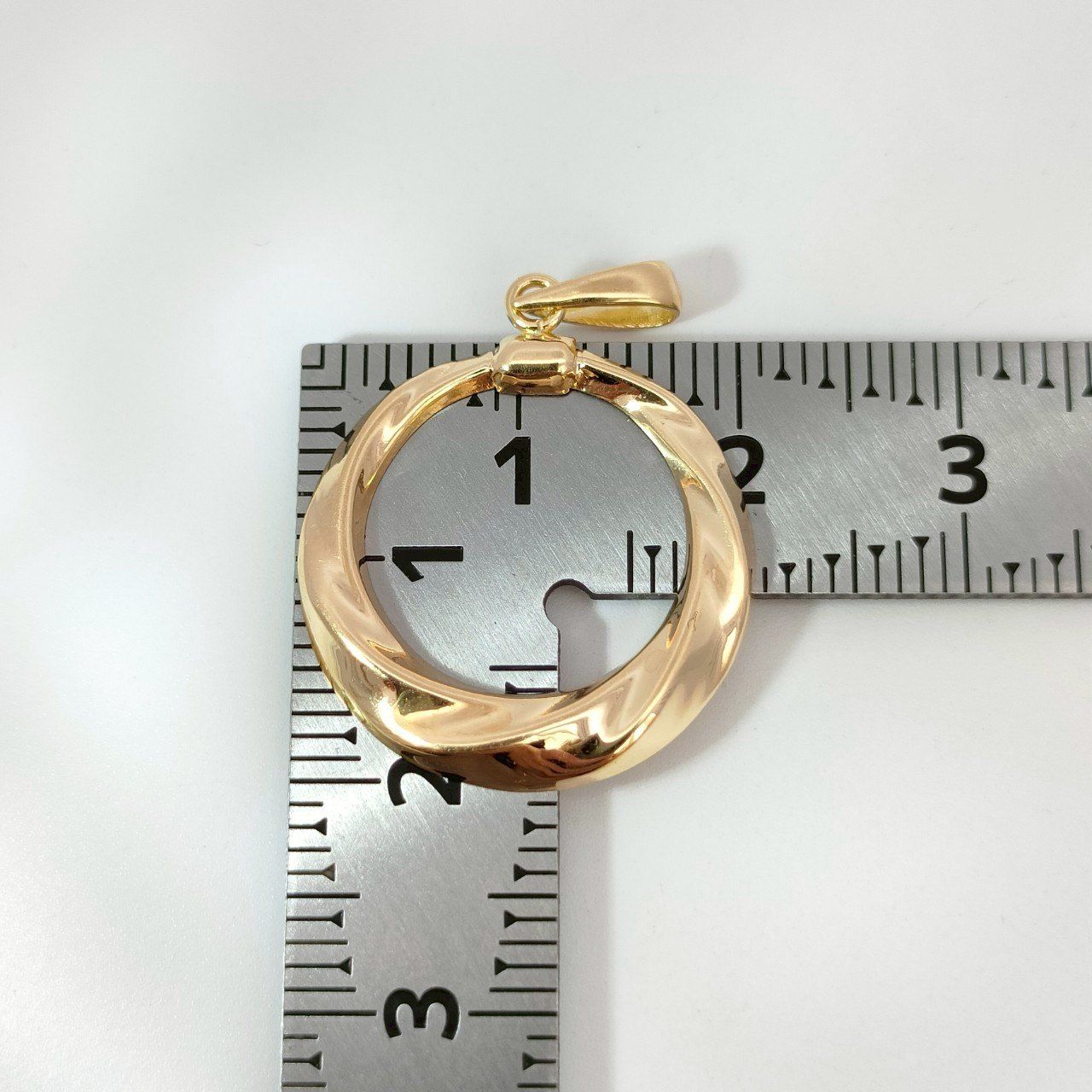 18金 K18 デザインネックレストップ 男女兼用 0.89g C522 - メルカリ