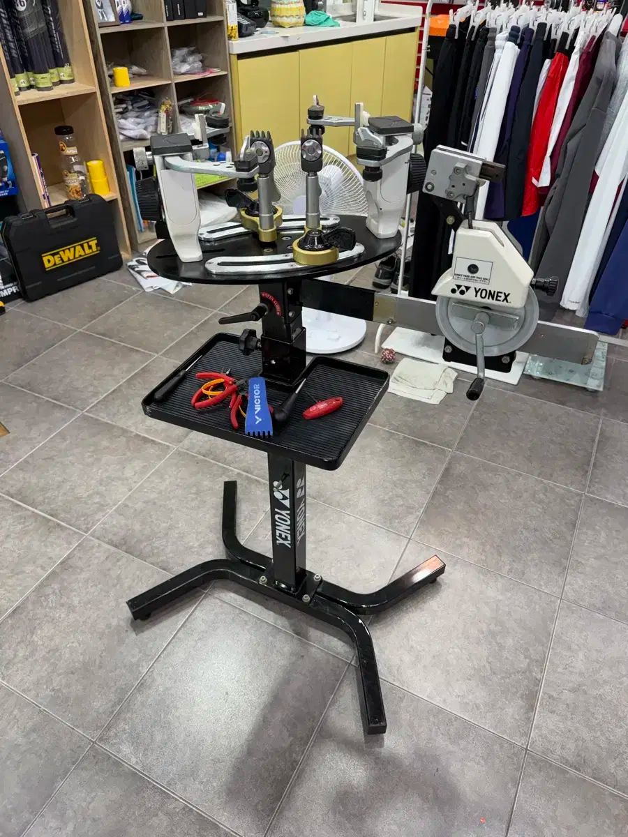 YONEX ヨネックス 手動シャーリングVENDING MACHINE Ver.