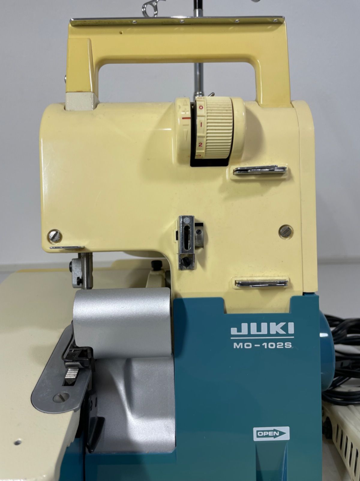 JUKI かも MO-102 小型 ロック ミシン