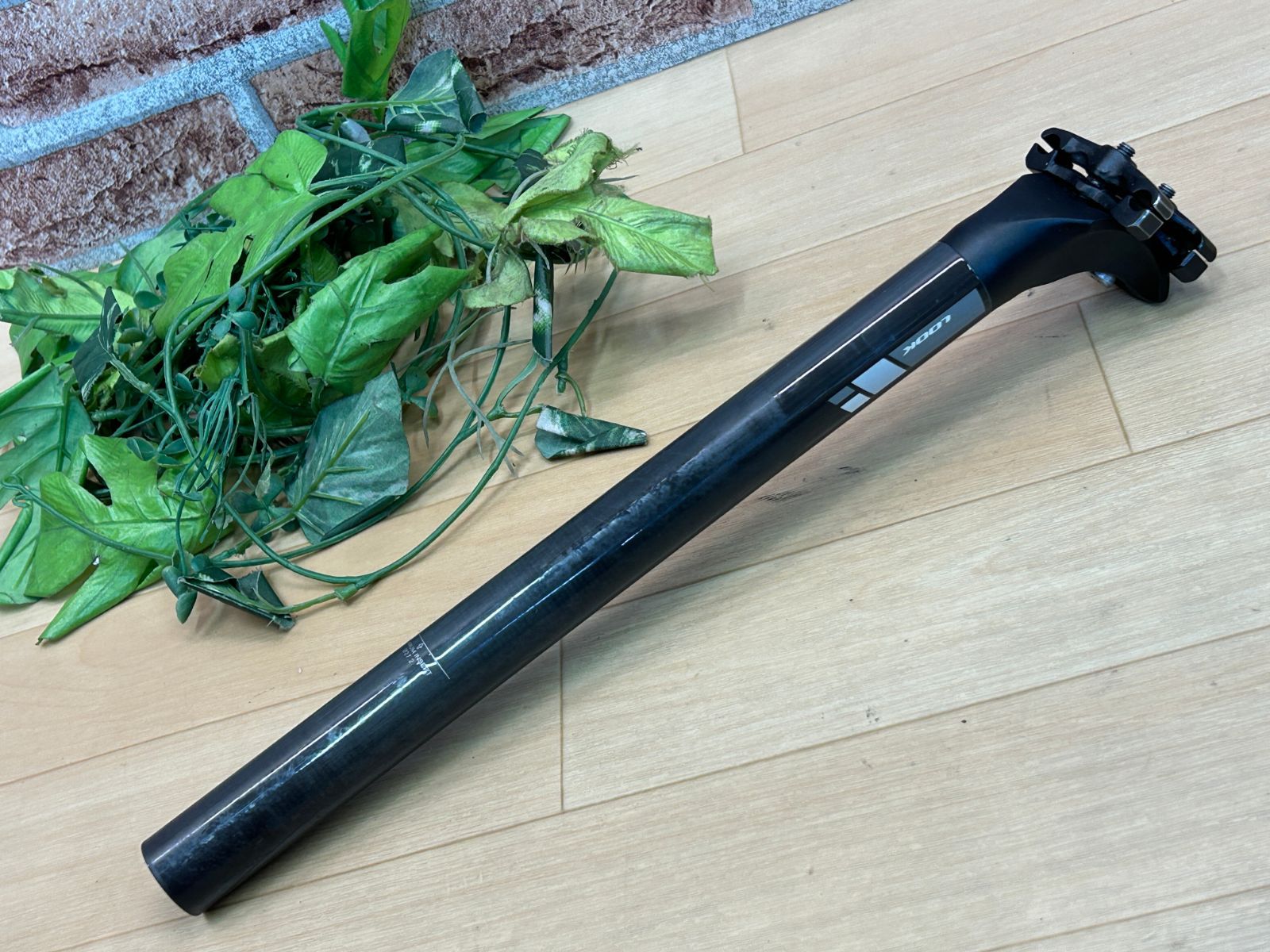 テルスポ イチ推し!! 中古 LOOK LS2 CARBON SEATPOST 27.2mm 230g 