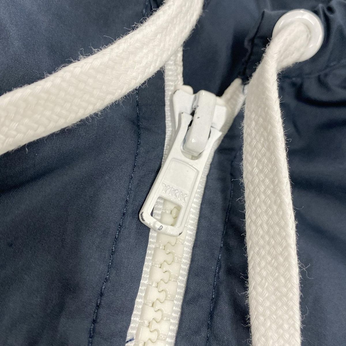 ブルーグリーン×白