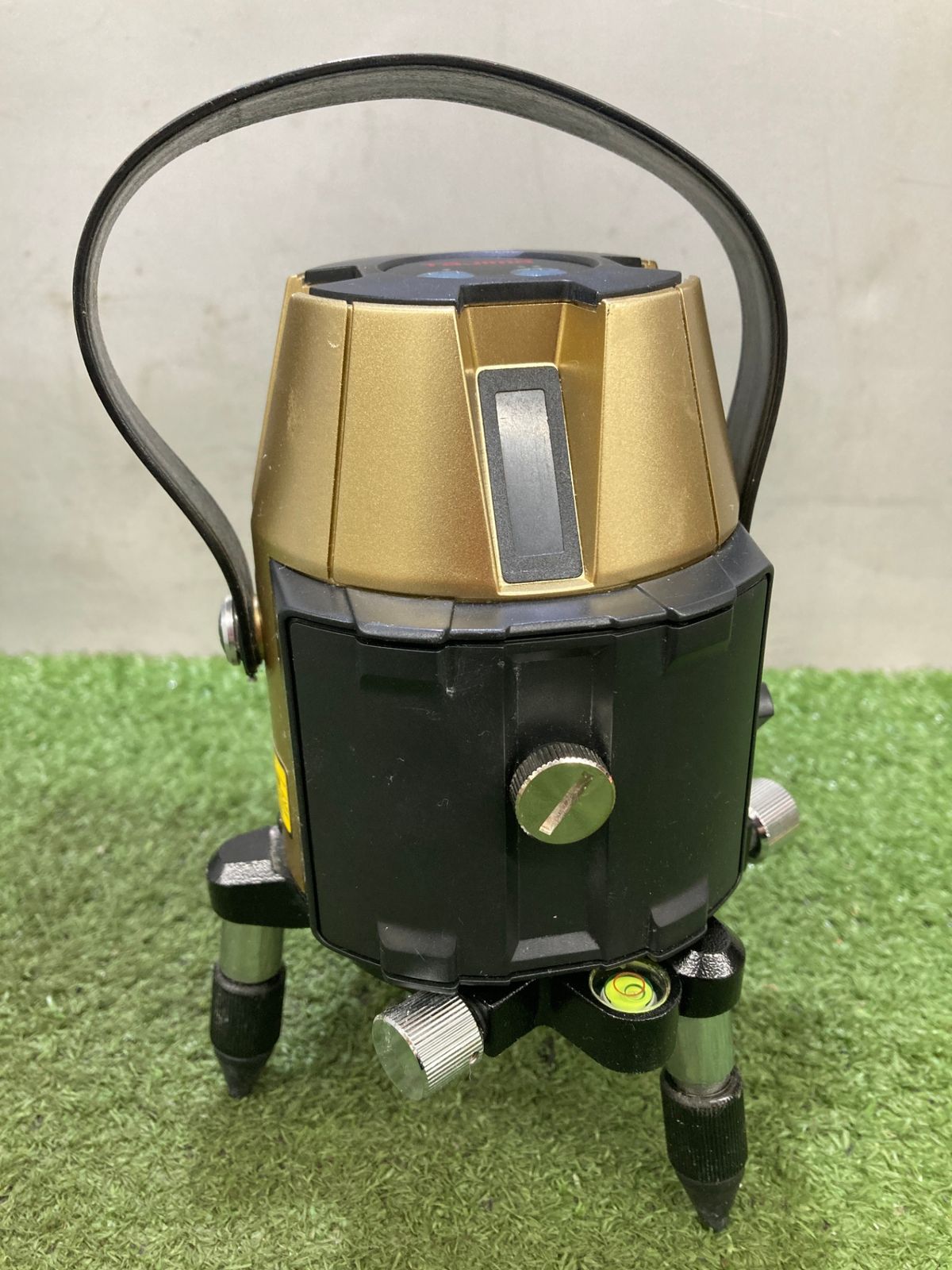 レーザー墨出し器