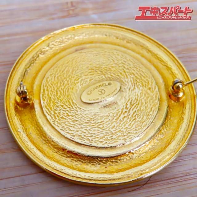 ブローチ シャネル