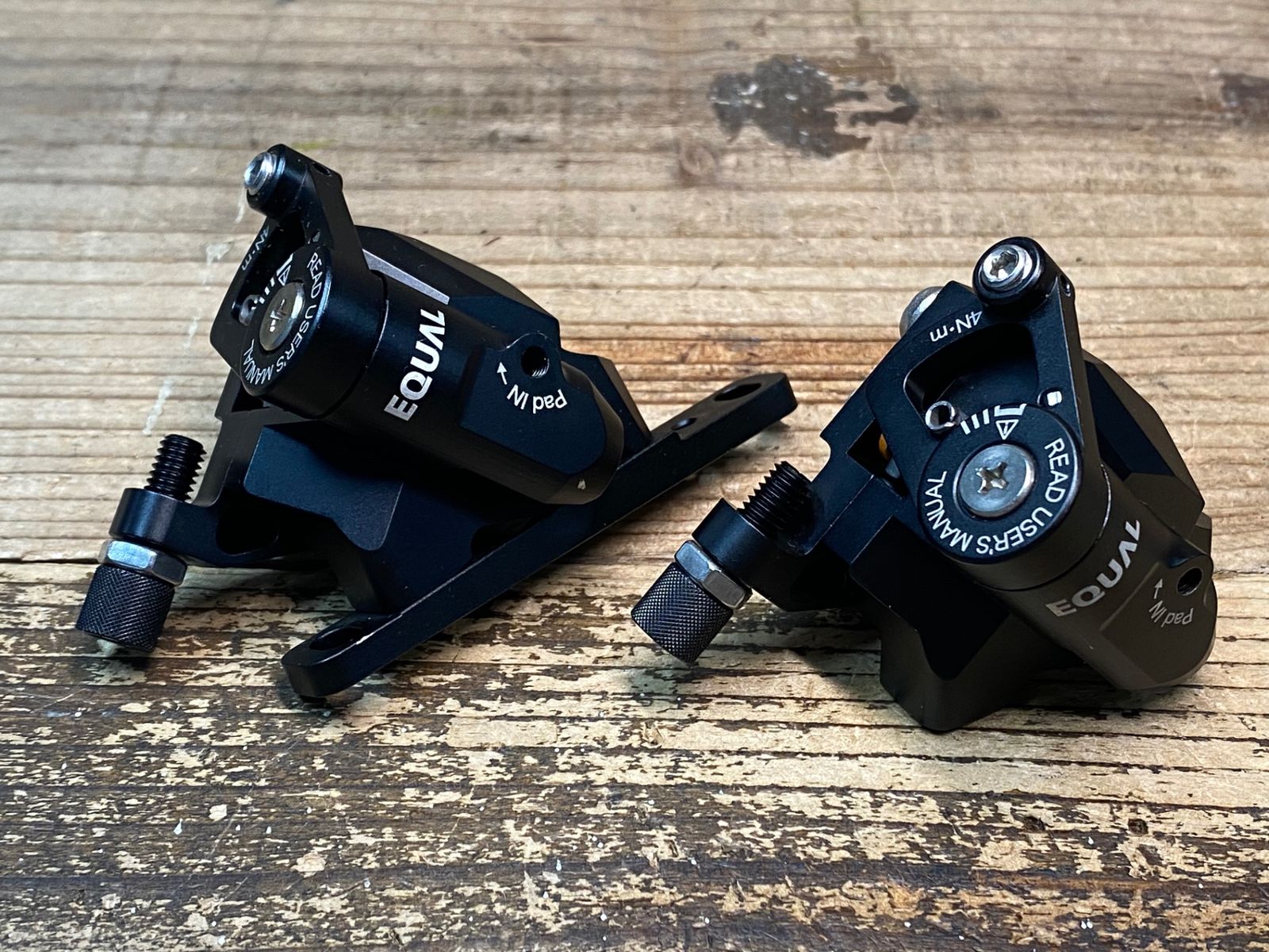 JI634 グロータック GROWTAC イコール EQUAL ディスクキャリパー セット 黒 機械式