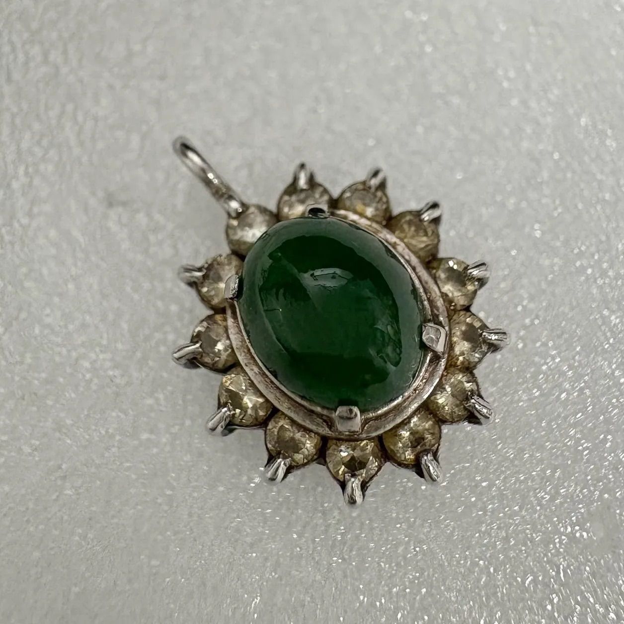 PT900|ネックレストップ 0.24ct 緑 チャーム アクセサリー