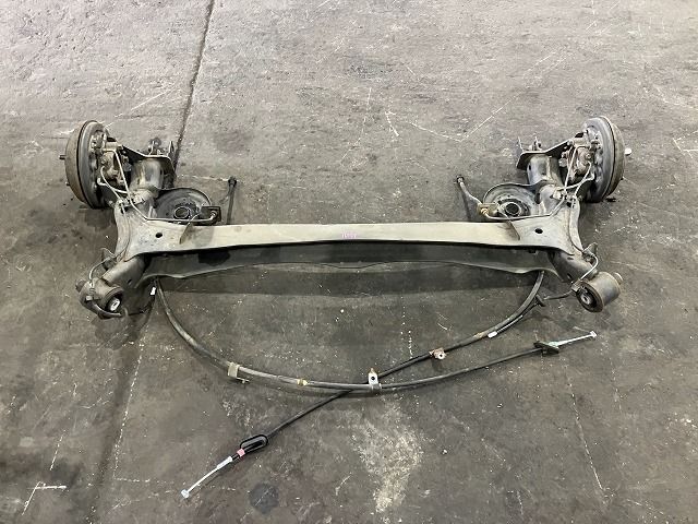 N-BOX JF4 リアアクスルビーム カスタム G L ホンダセンシング 4WD 42100-TTB-020 PB89P