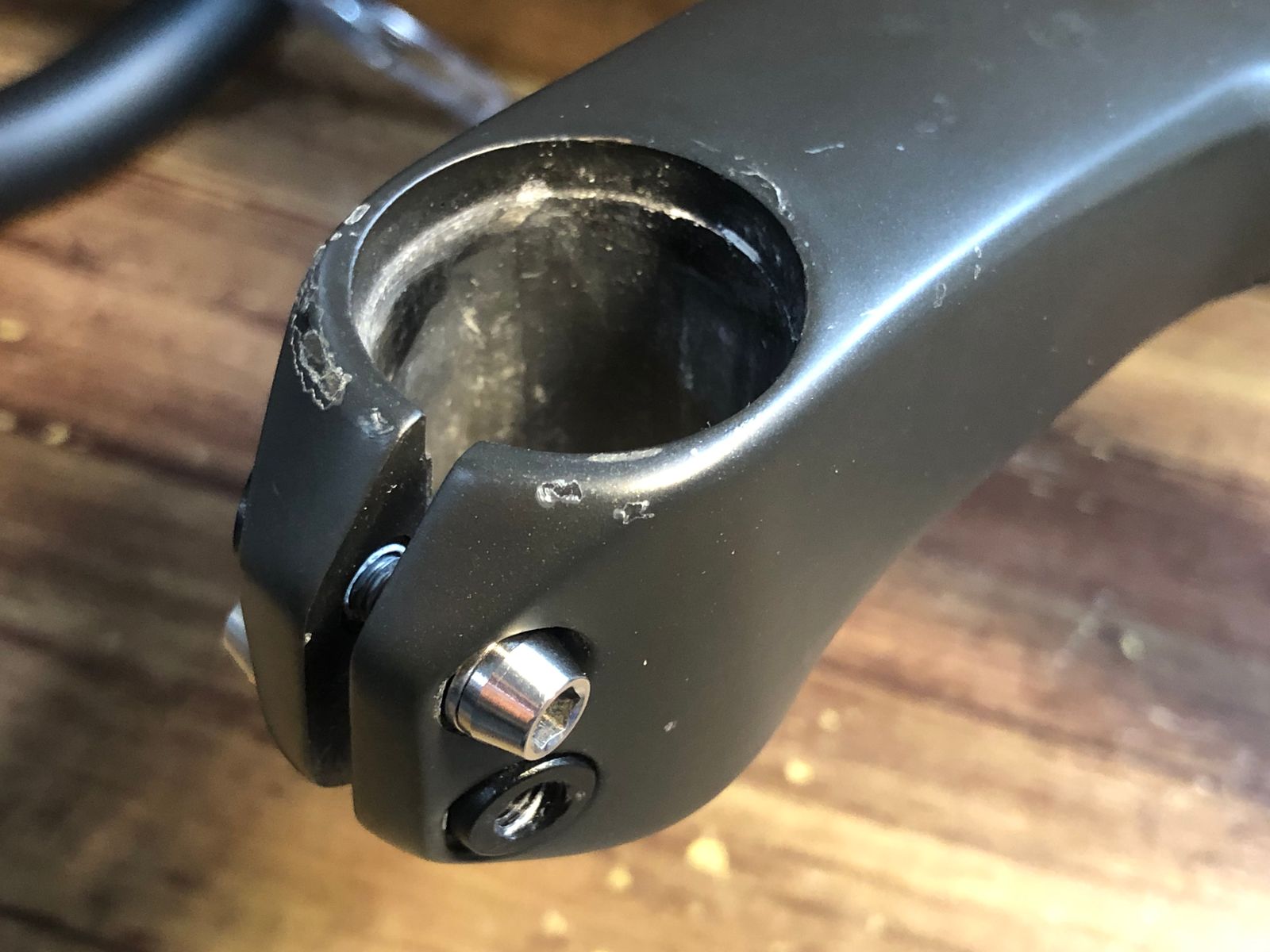 HE167 ボントレガー Bontrager AEOLUS RSL VR-C カーボン 一体型