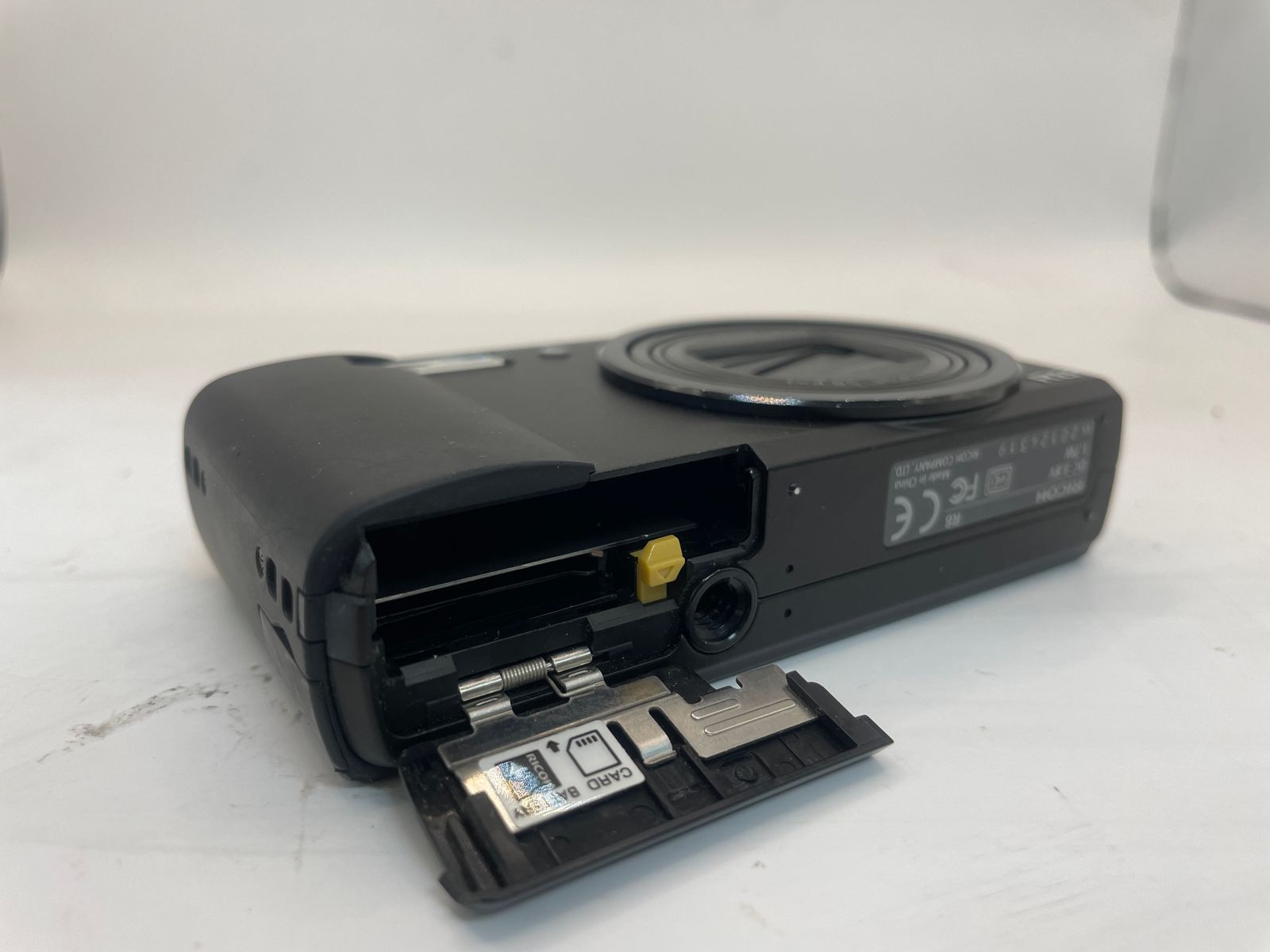 動作確認済み】RICOH R8 カメラ コンパクトデジタルカメラ