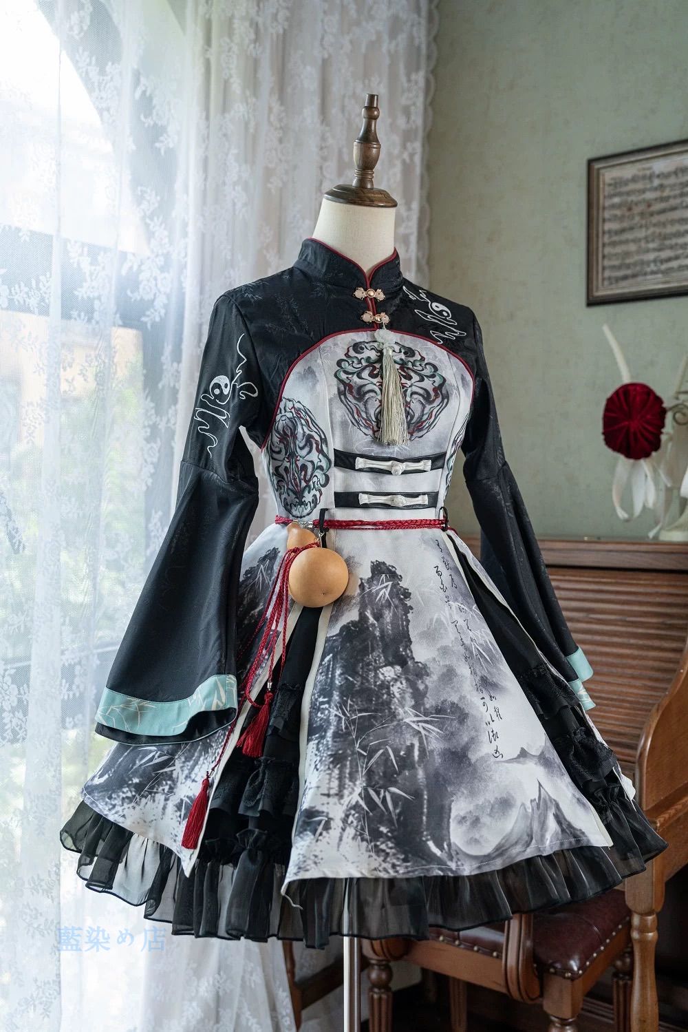 竹林妖精スタイルの魅惑ワンピース｜病みかわいい＆ゴスロリデザイン｜サブカル服セット