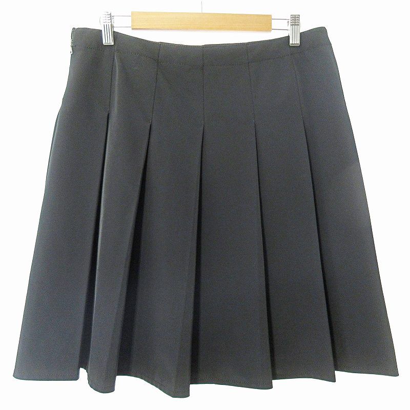 プラダスポーツ　フレアスカート　PRADA SPORTS miumiu マルニ プラダスポーツ フレアスカート PRADA SPORTS miumiu マルニ 2025年