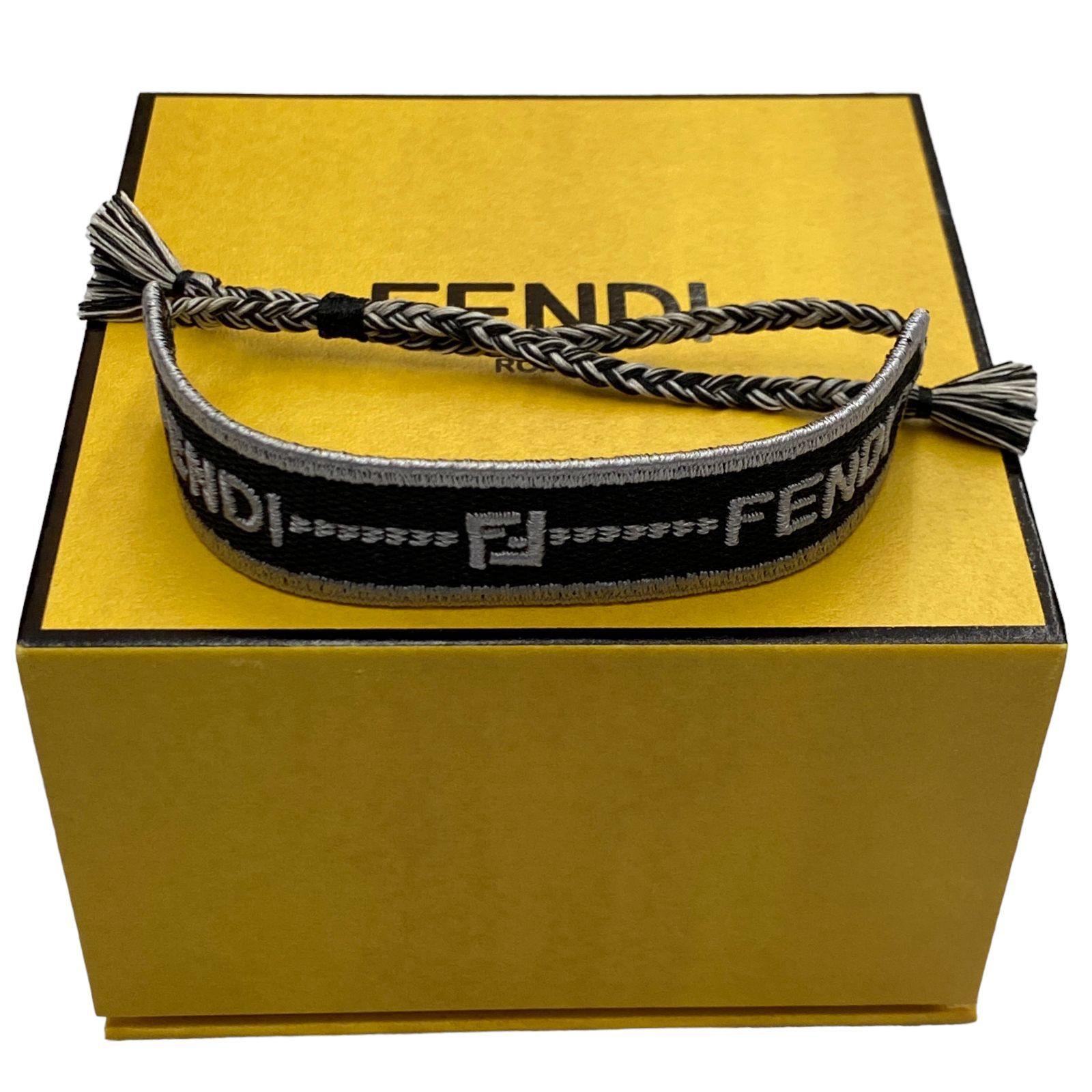 FENDI エフイズフェンディブレスレット　新品　箱付属品全てあり FENDI - FENDI エフ イズ ブレスレットの通販 by CYCLE HEARTS