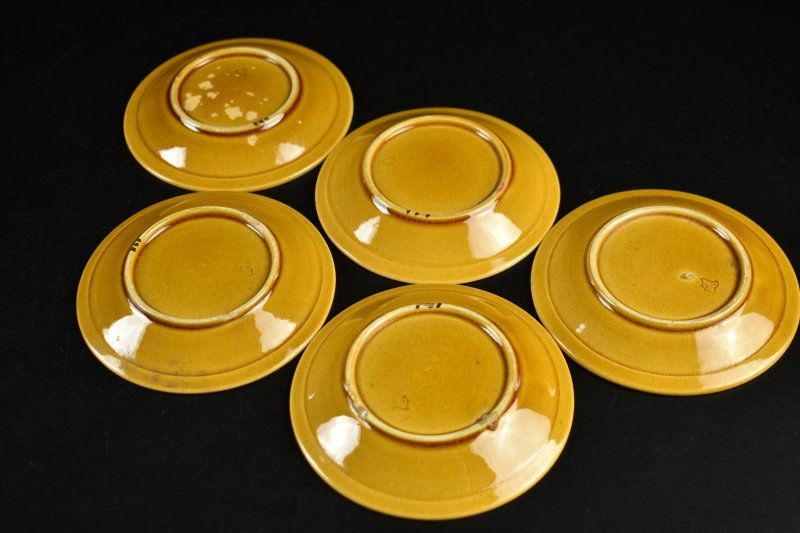 蔵A4955a】珉平焼 淡路焼 黄交趾 三彩花図 小皿 五客 民