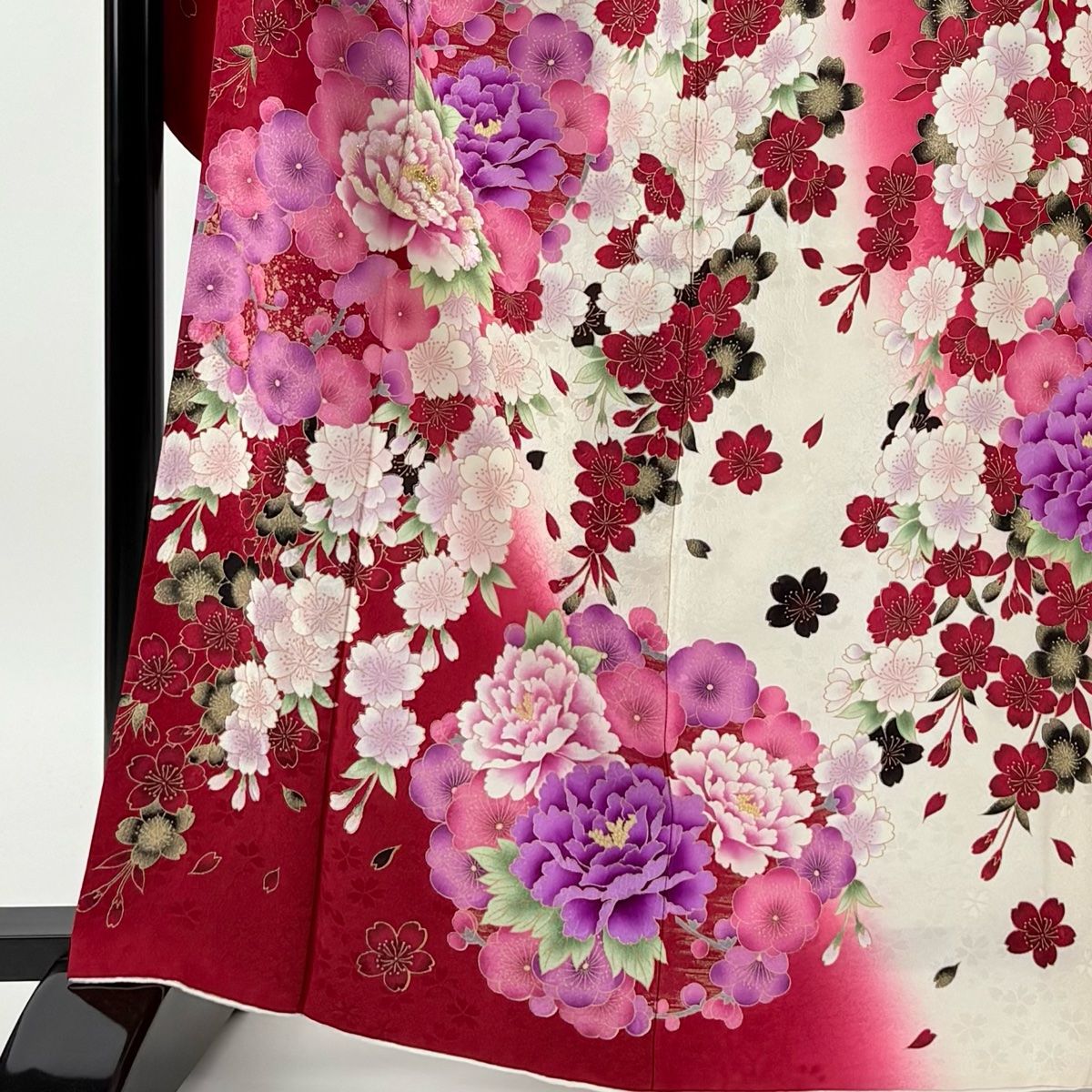 振袖 身丈165.5cm 裄丈66.5cm M 袷 花丸文 桜 刺繍 箔 赤 正絹