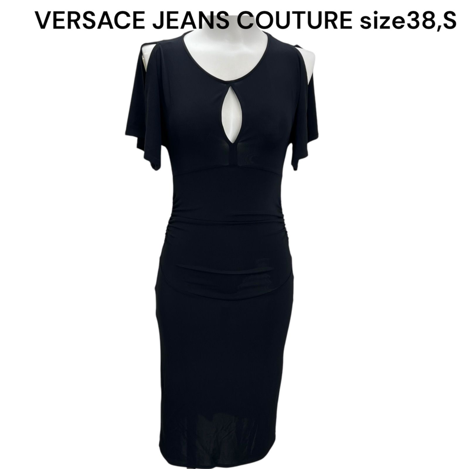VERSACE ヴェルサーチ　ブラックワンピース　長袖ワンピ　黒ワンピ　美品☆ ブラック（黒）系 VERSACE(ヴェルサーチェ) ワンピース
