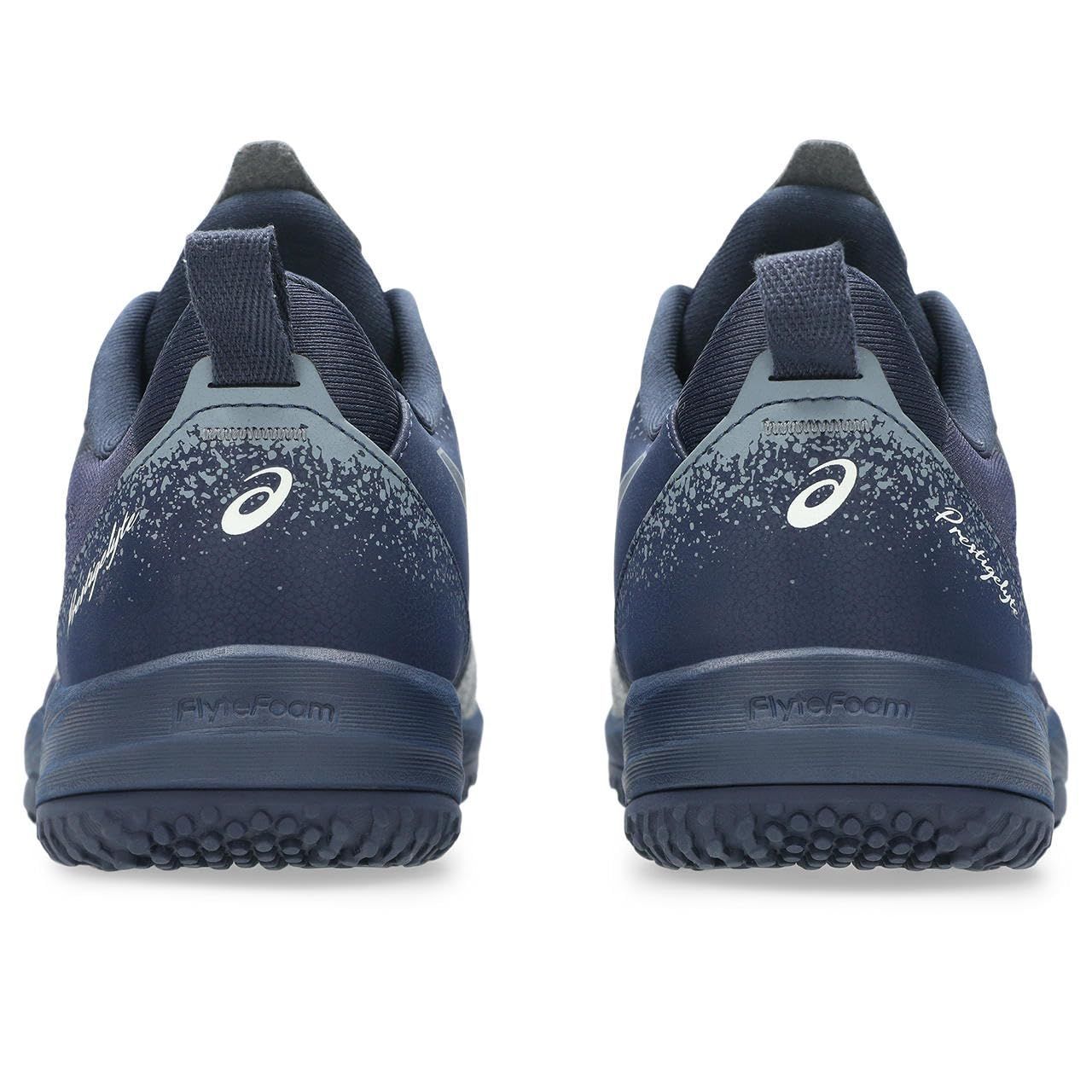 テニスシューズ