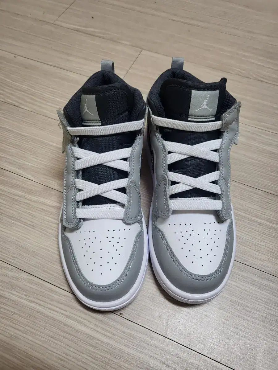 NIKE(ナイキ) 幼児用スニーカー 200 サイズ (新品)