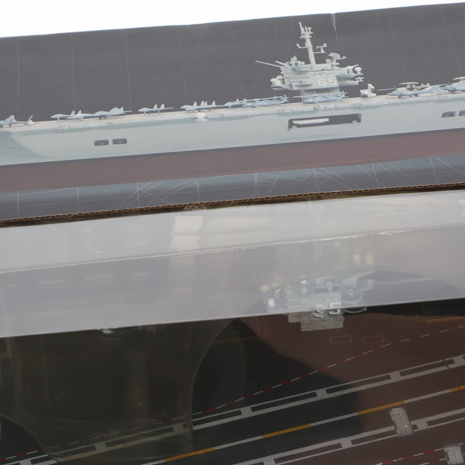 1/700 CVN-65 空母エンタープライズ アメリカ軍 完成品 艦船