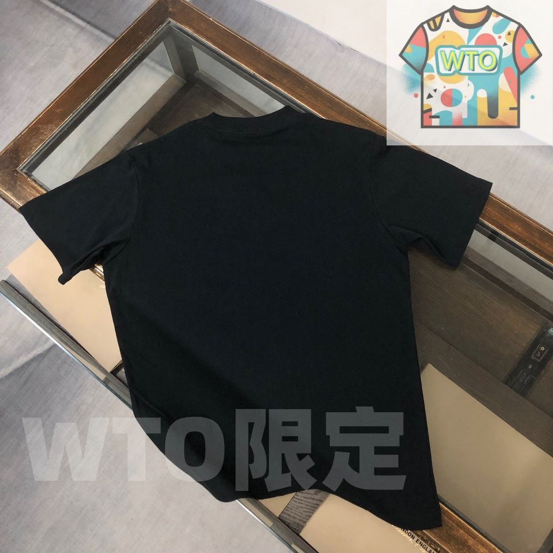 【美品】BURBERRY ロゴプリント　Tシャツ 10Y 140cm バーバリー レディース Tシャツ 半袖 BURBERRY ブランド