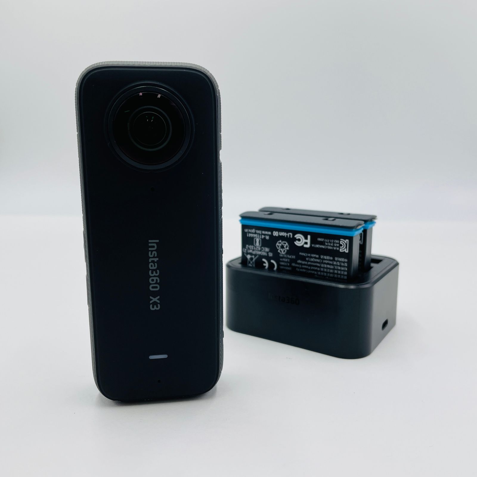Insta360 X3 アクションカメラ 急速充電キット バッテリー3個 C4901-60