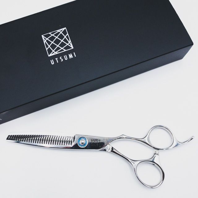 内海ウツミUTSUMI SWISH15 オフセット シザー セニング 美容ハサミ すきばさみ 美容師 理容師 約15% 右利き 6インチ sc1784