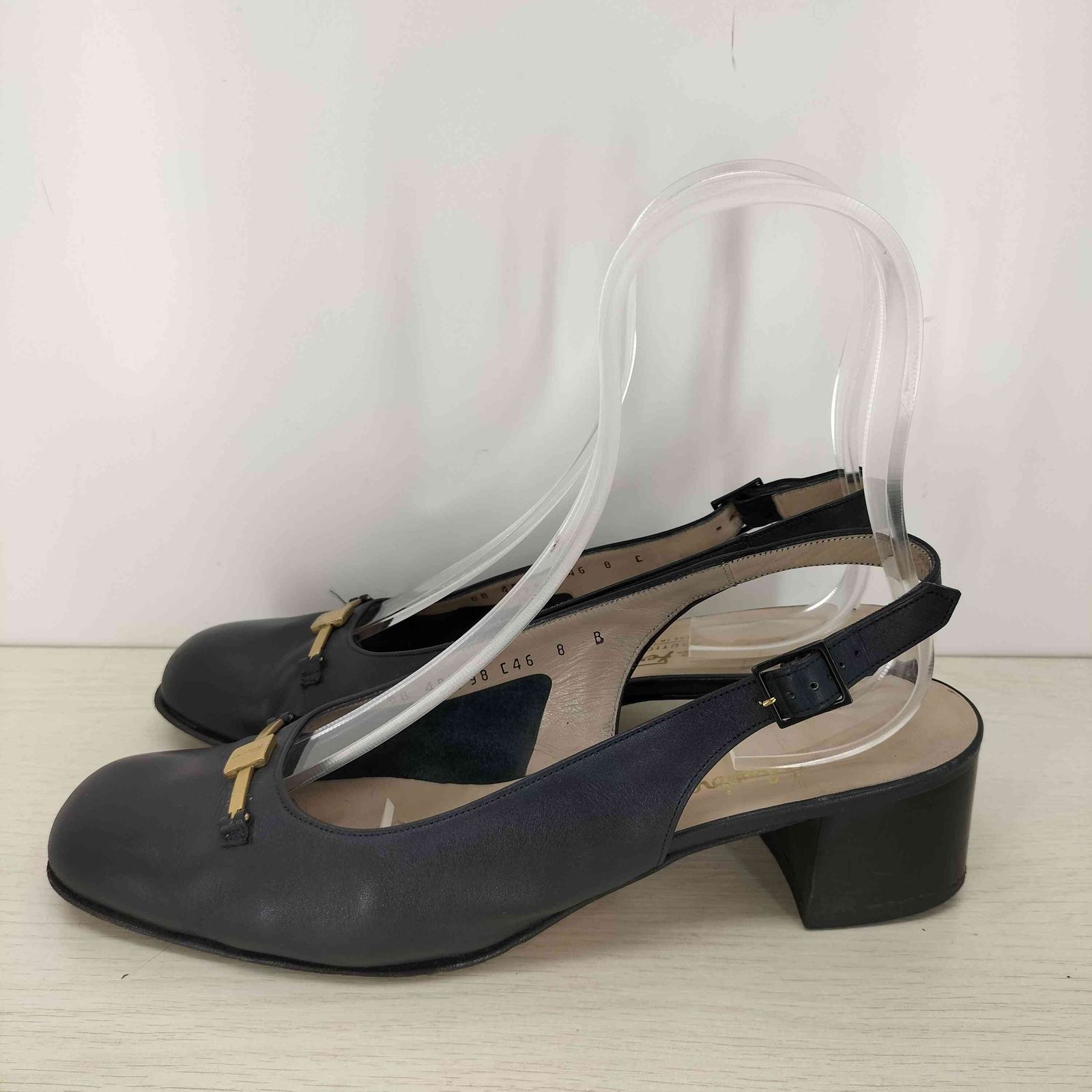 【★完売必至★】 Salvatore Ferragamo ☆ ストラップパンプス サルヴァトーレフェラガモ Salvatore Ferragamo イタリア製