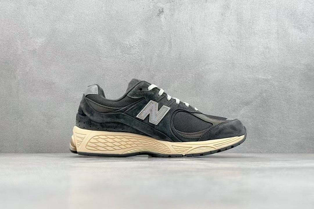 新品未使用 箱付 ニューバランス 2002R "ファントム" New Balance 2002R "Phantom" M2002RHO