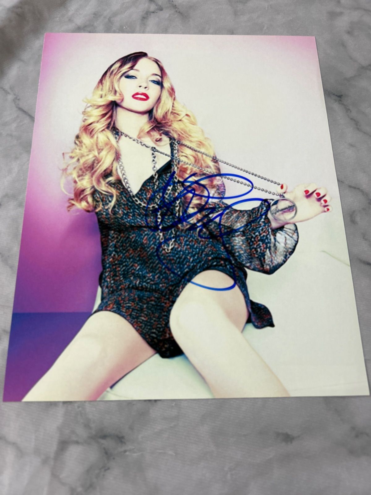 キルスティン・ダンスト 直筆サイン入り写真・額入り