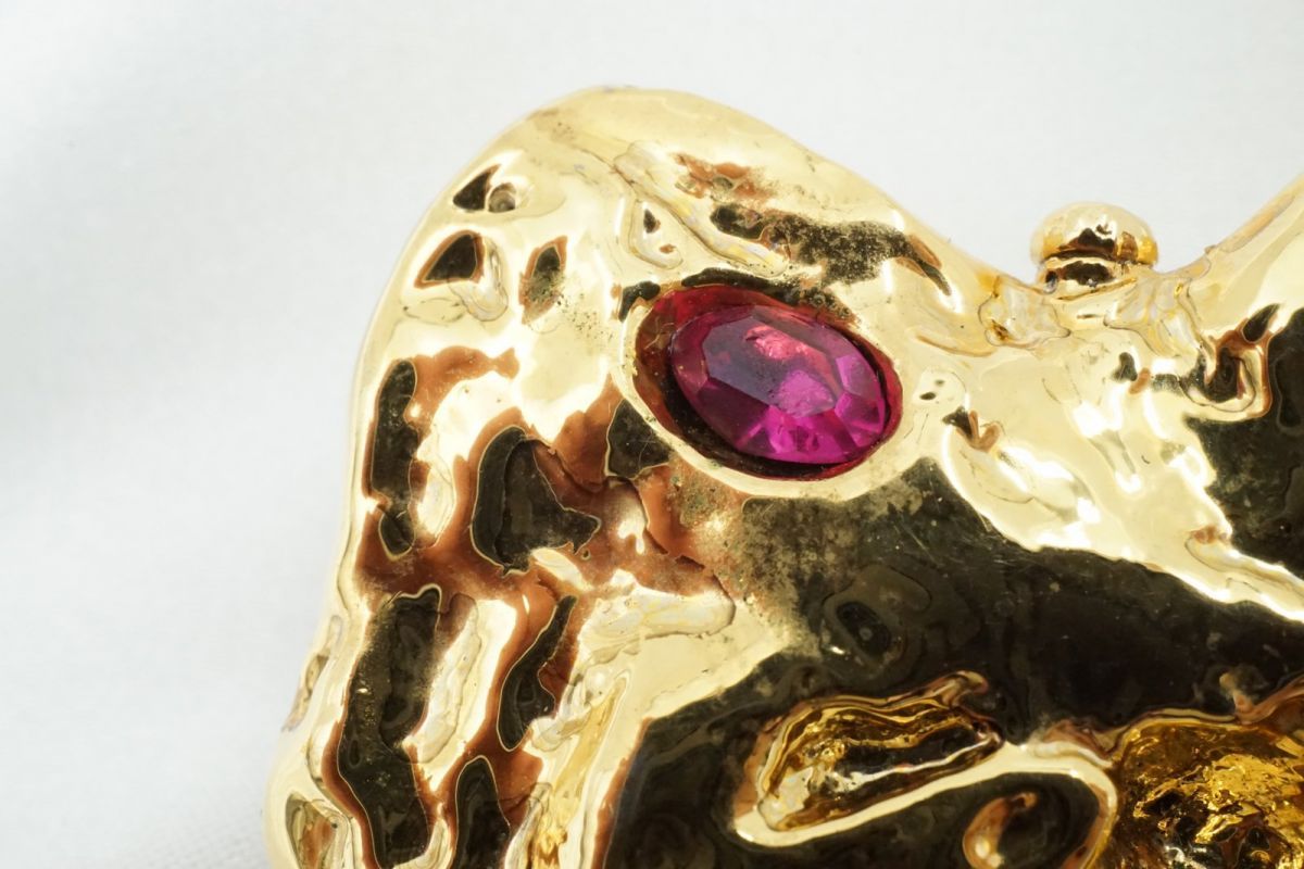 ヴィンテージ ハートブローチ