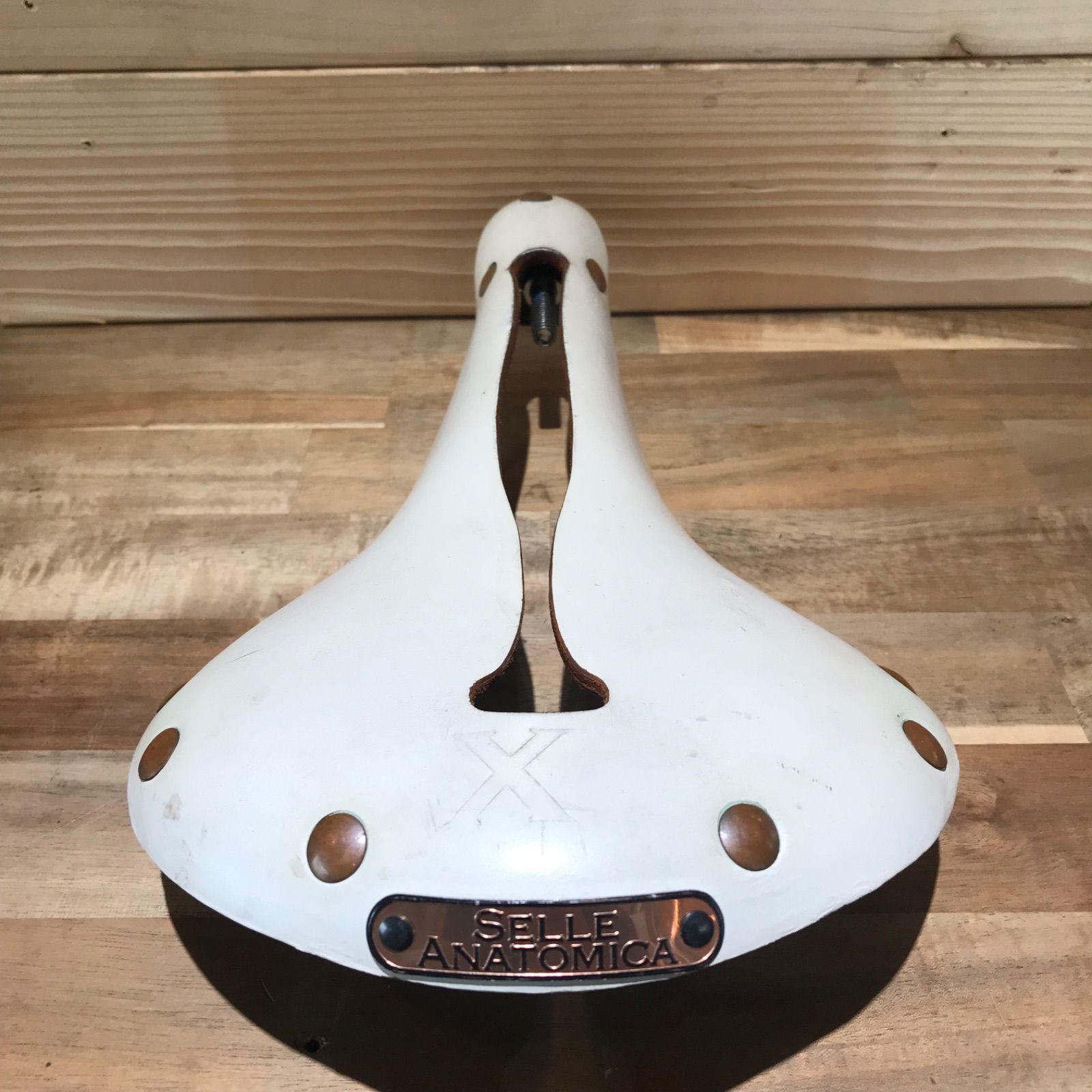 未使用　SELLE ANATOMICA(セラアナトミカ) X1 革サドル　白 USED】SELLE ANATOMICA セラアナトミカ X1 ホワイト - メルカリ