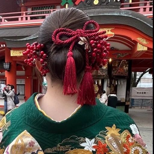 ビックタッセル髪飾り