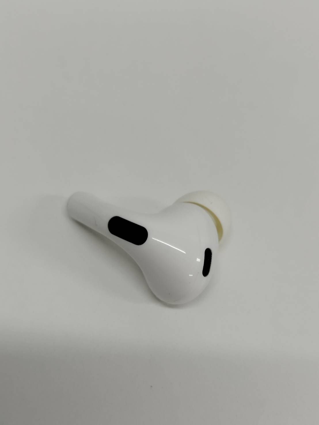 良品】AirPods Pro 第2世代/A2699/ワイヤレスイヤホン/左耳のみ