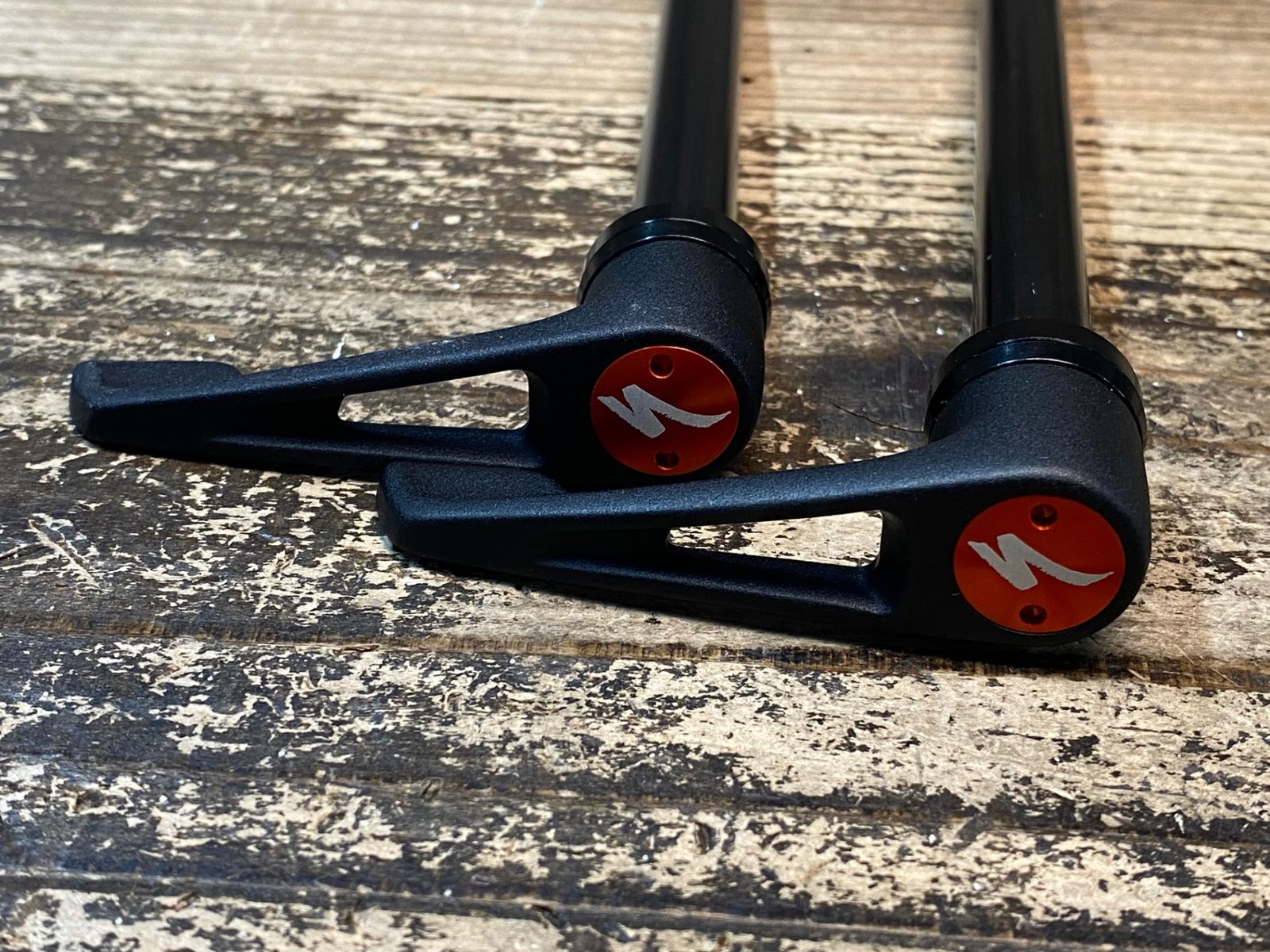 JJ412 スペシャライズド SPECIALIZED 12x100x142mm スルーアクスル 前後セット