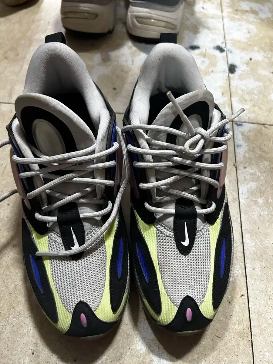【雷市場（ポンジャン）商品韓国直送】 NIKE(ナイキ) エア ゼファー ct1845 ー 002 235cm