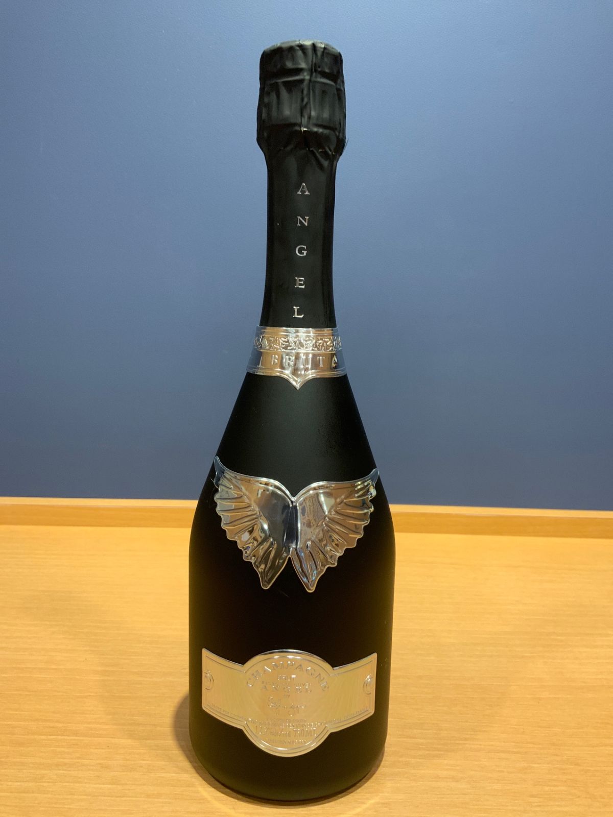 エンジェルシャンパン ブリュット ブラック 750m 箱なし