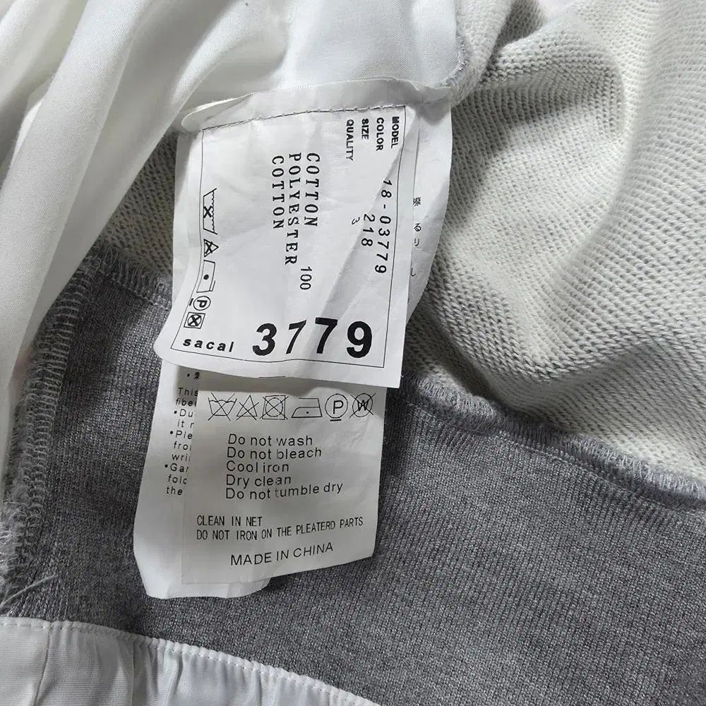 安心の全品国内発送! Sacai バイ ジップアップパーカー レディース 3 ST2165