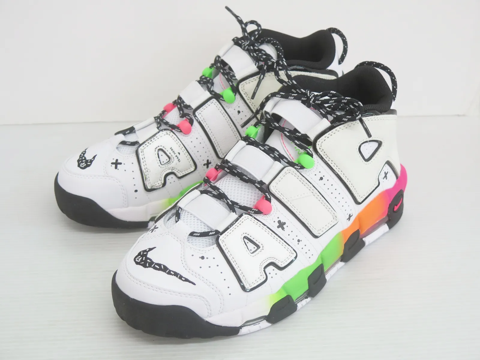 2026年最新】nike air more uptempo ghostの人気アイテム - メルカリ