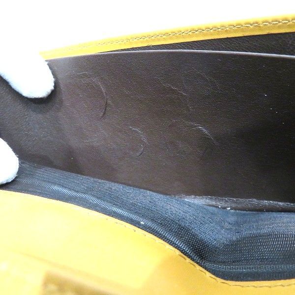 2181 2つ折り財布