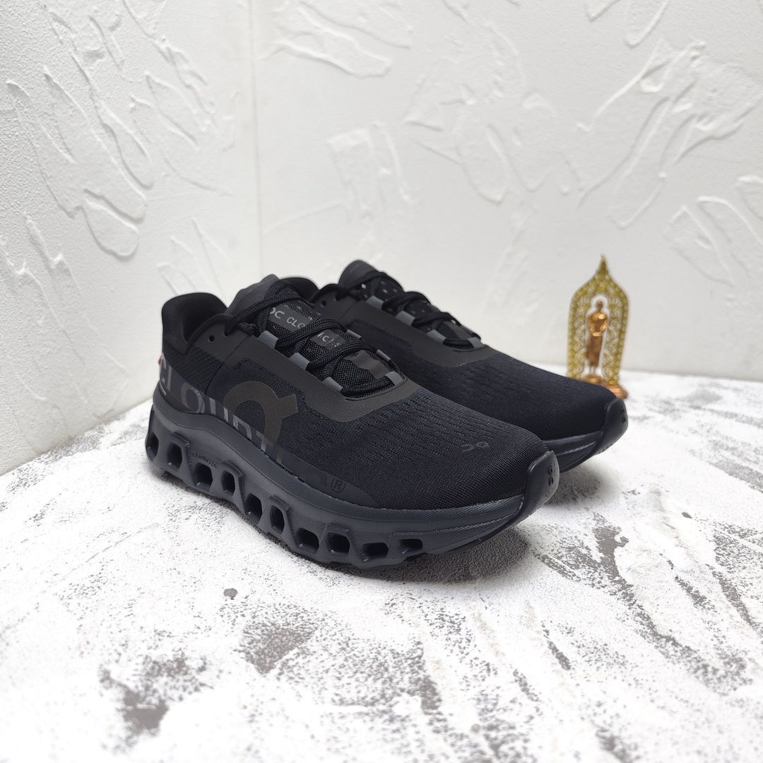 On Cloudmonster ブラック ランニングシューズ22,5新品 Amazon | [オン] ランニングシューズ Cloudmonster メンズ