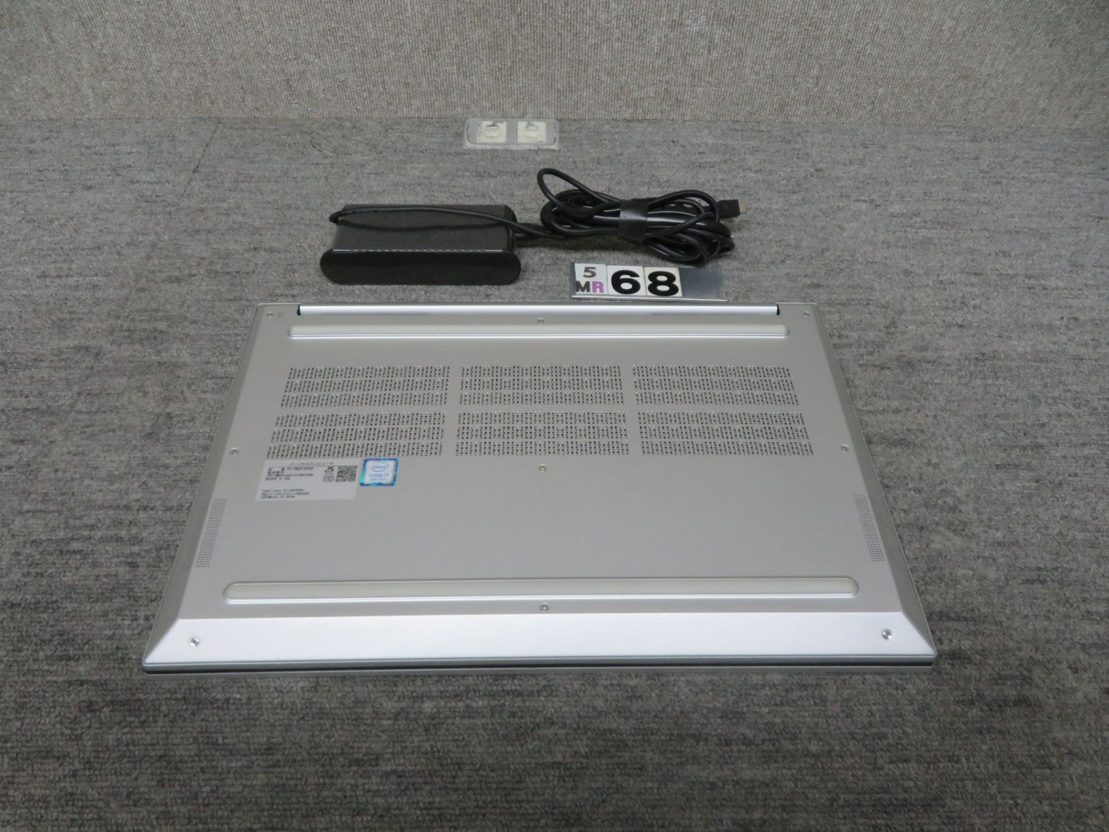 15.6型 |