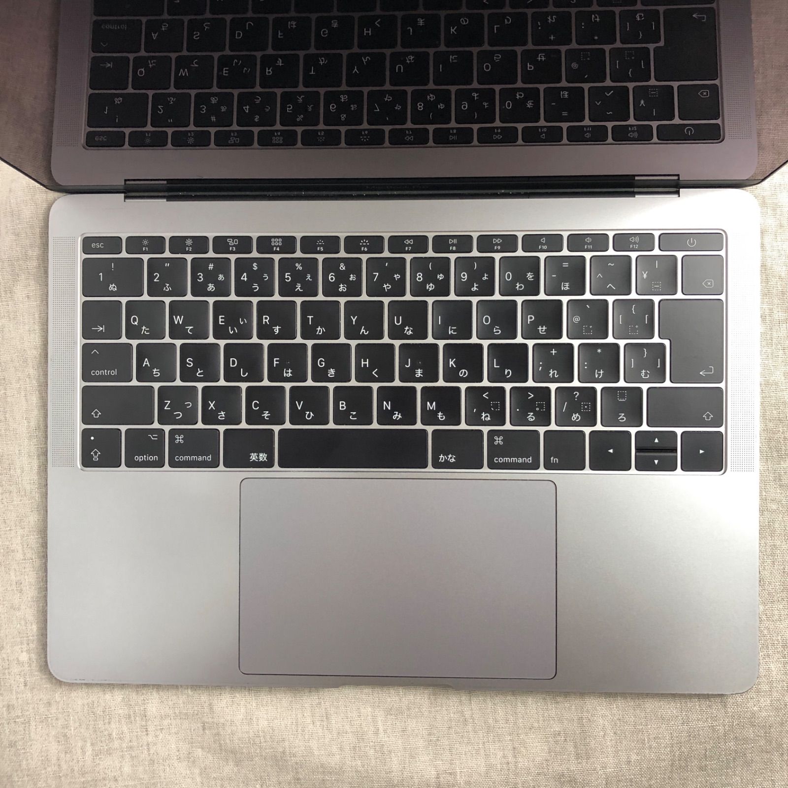 ◆ジャンク品・本体のみ◆Apple MacBook Pro (13-inch, 2017, Thunderbolt 3ポートx 2)  【i5・256GB】A1708 EMC3164★バッテリー異常他 /LT-JUNK-231009（104659）