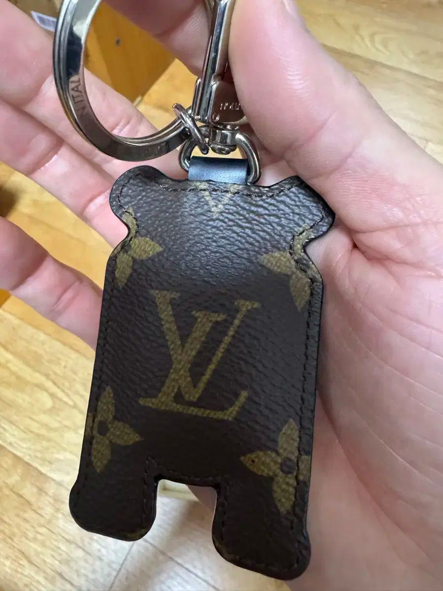 ルイヴィトン 使者