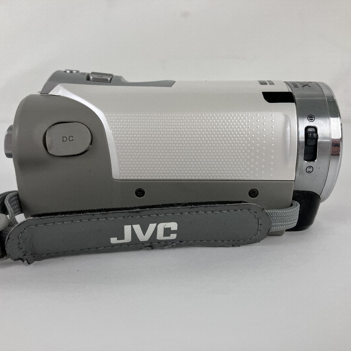 2017年製【動作ＯＫ】 JVC Everio GZ-E770-R 中古】JVC ケンウッド GZ-E770-R レッド ビデオカメラ | 中古