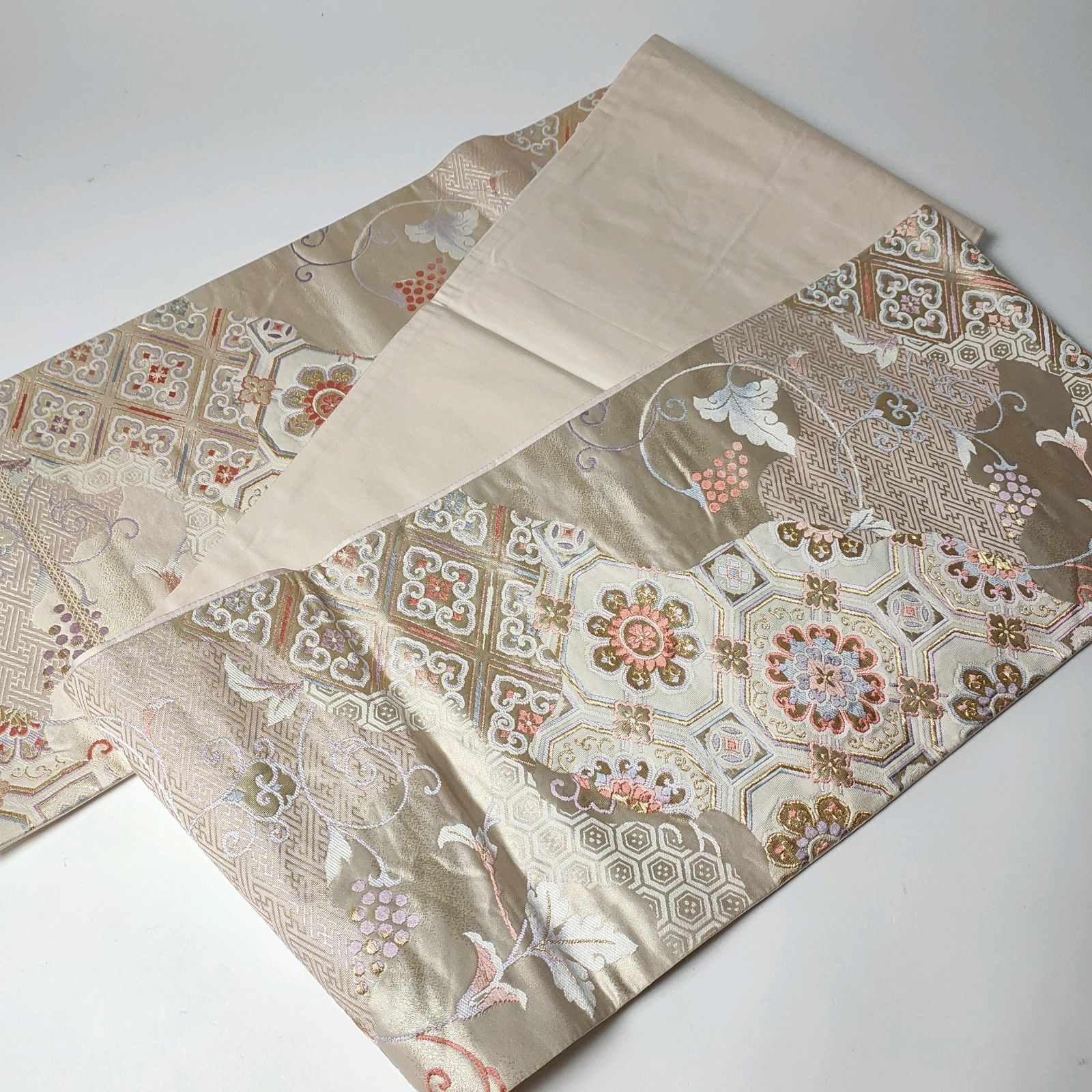 袋帯　(天平華文) 袋帯 本金箔錦二重織 天平華文 着物 和装 - メルカリ