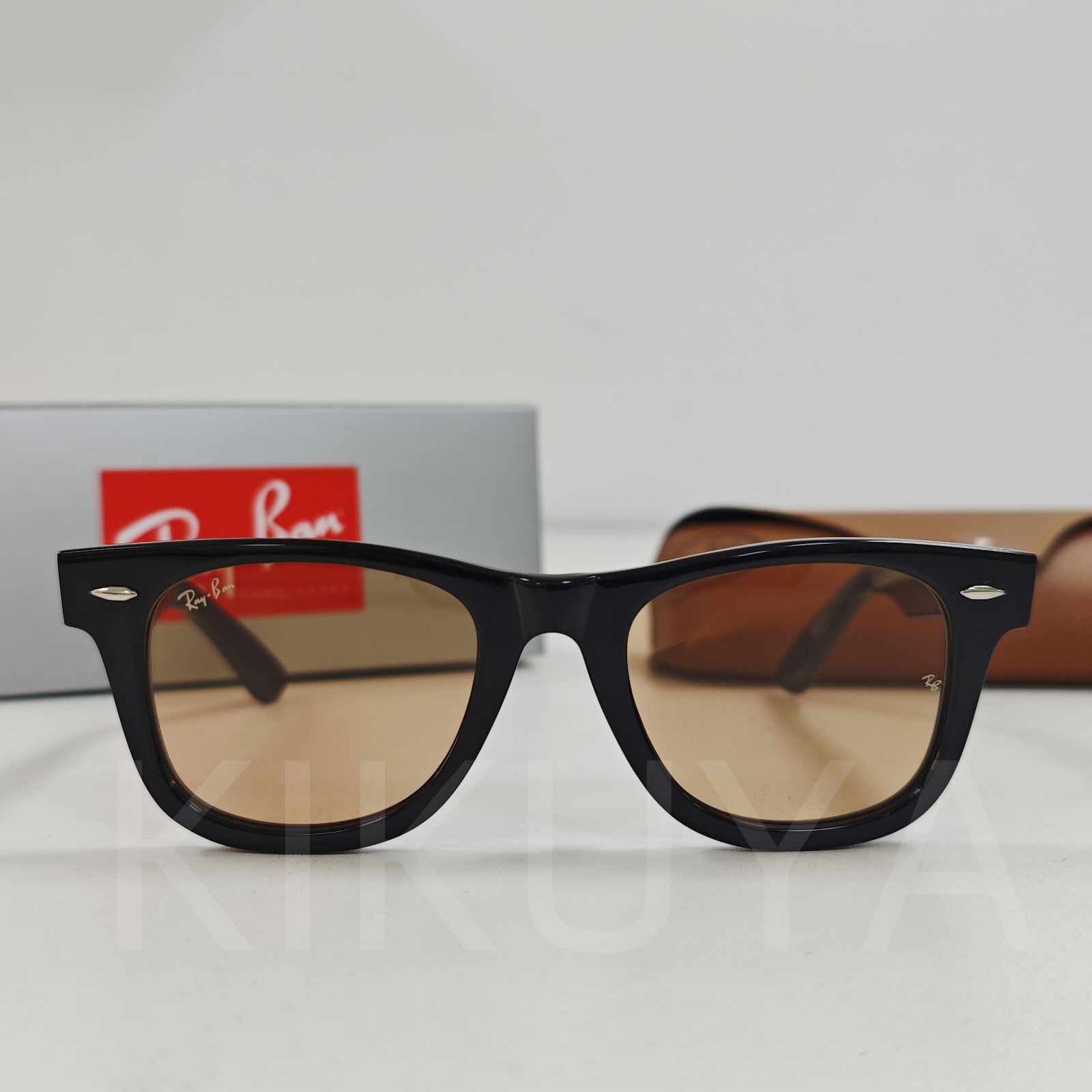 RayBan 木村拓哉着用 WAYFARER 901A 50口22 ブラック✖️茶色 RayBan 木村拓哉着用 WAYFARER 901A 50口22 ブラック✖️茶色