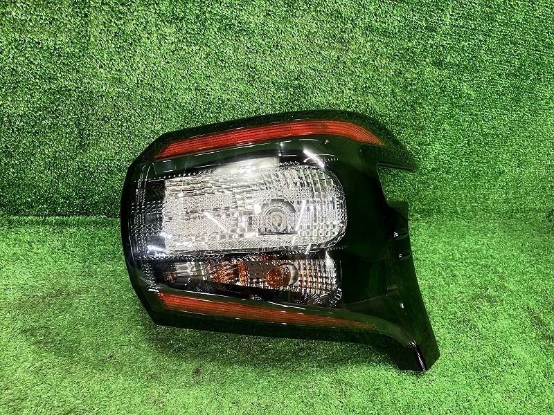 シエンタ NCP175G 右テールランプ テールライト X コイト 52-284 81550-52C90 209